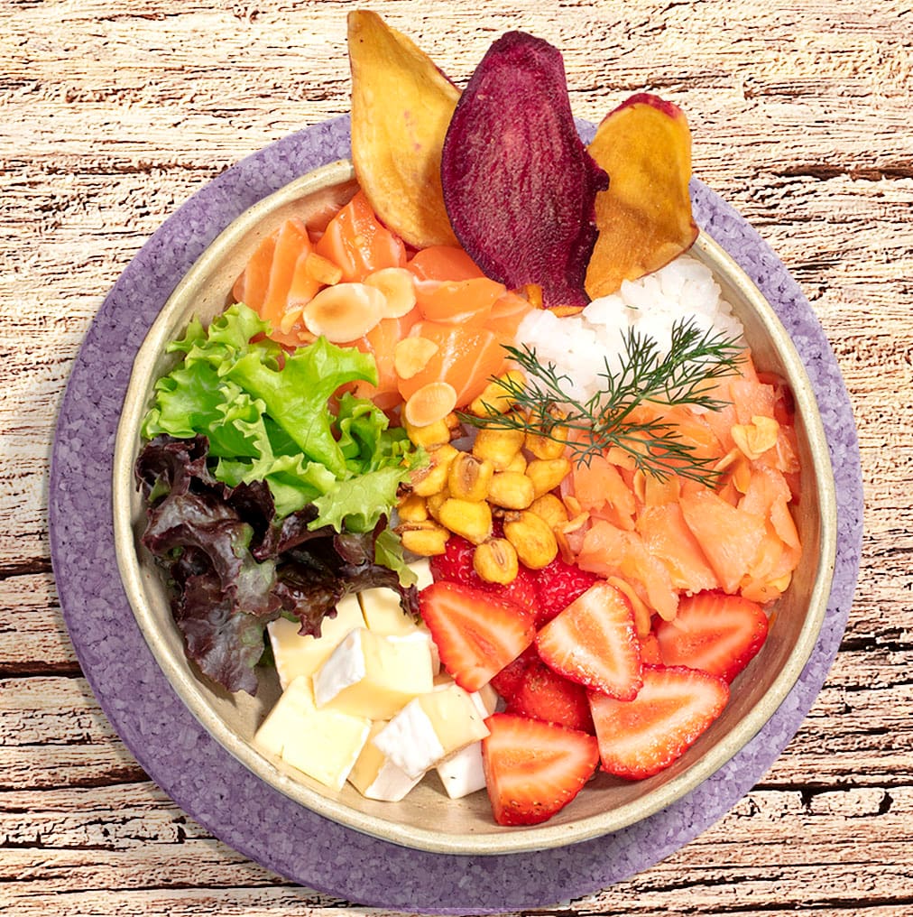 Fish Bowl Pokes, Saladas e Rolls
