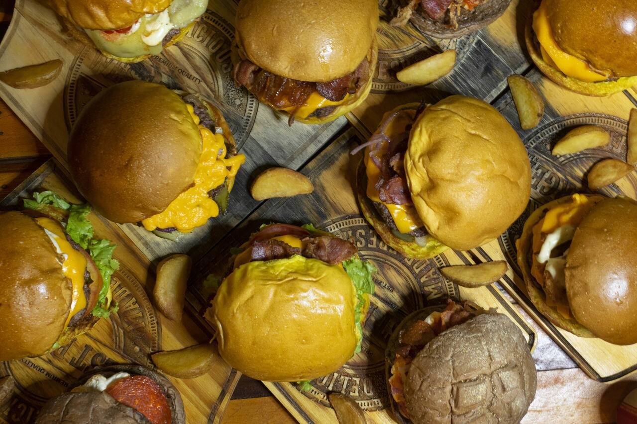 West Burger'n Bar