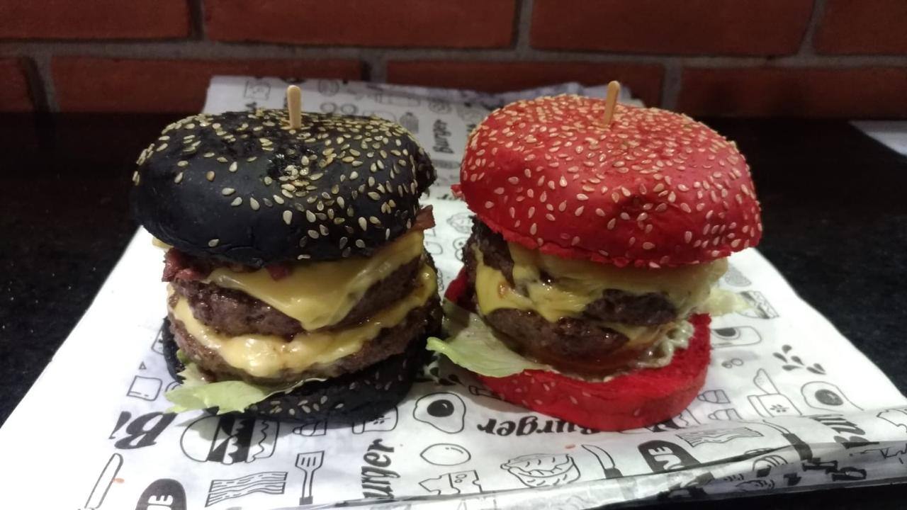 Tavinho Burgers - Hamburgueria Demarchi