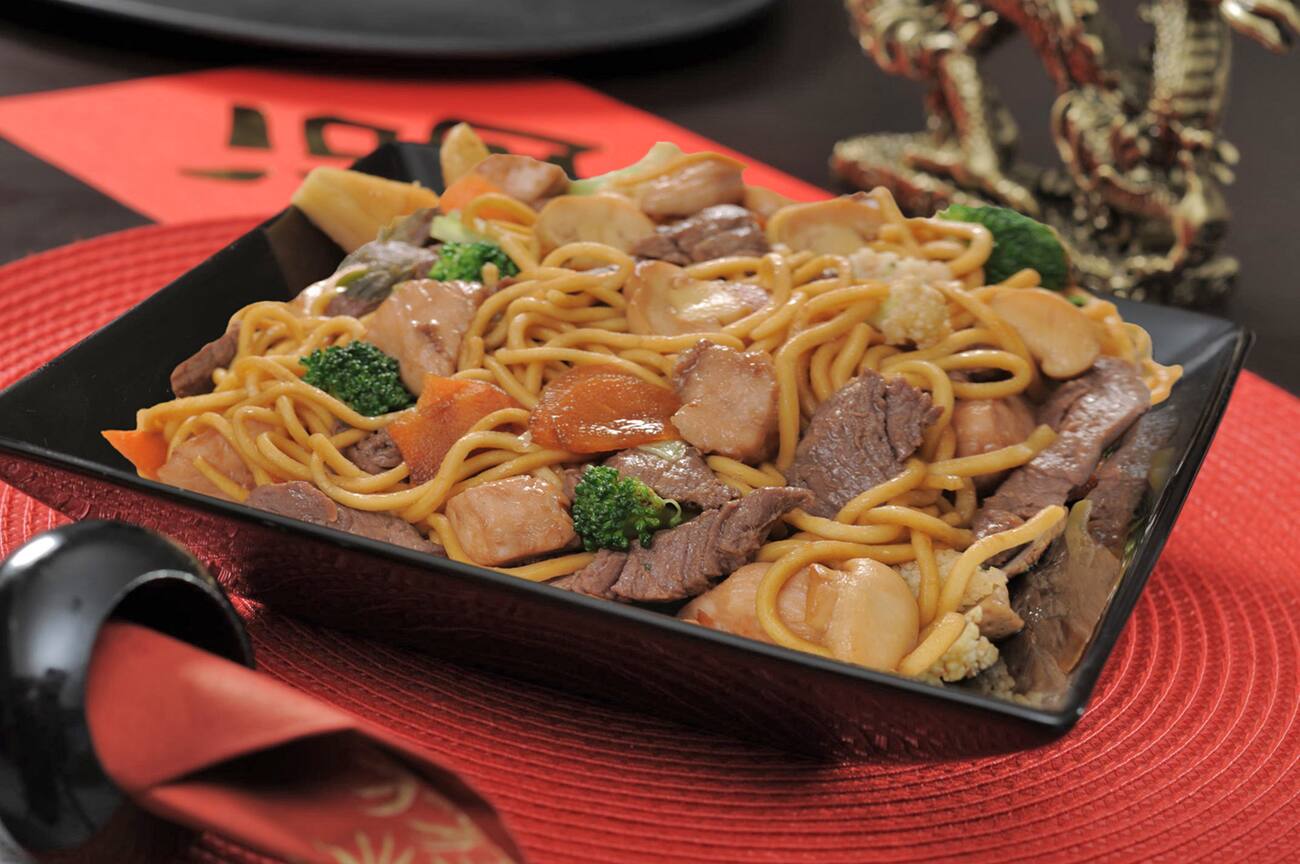 China Plus Comida Chinesa