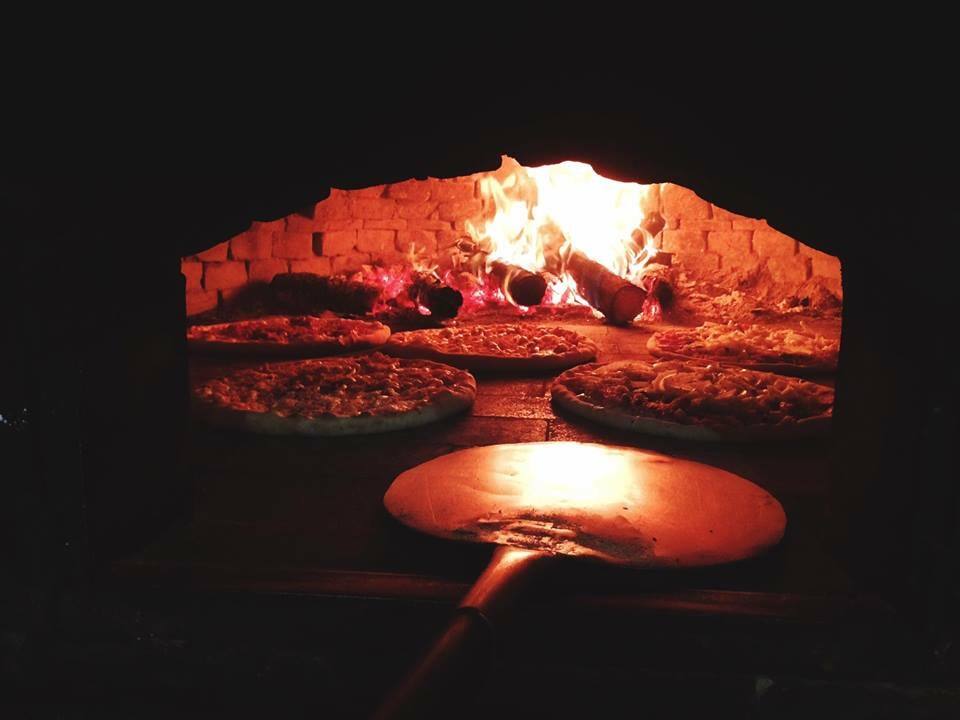 Torre de Pizza Delivery