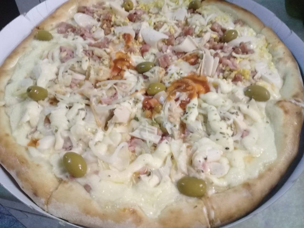Castelli Esfihas e Pizzas