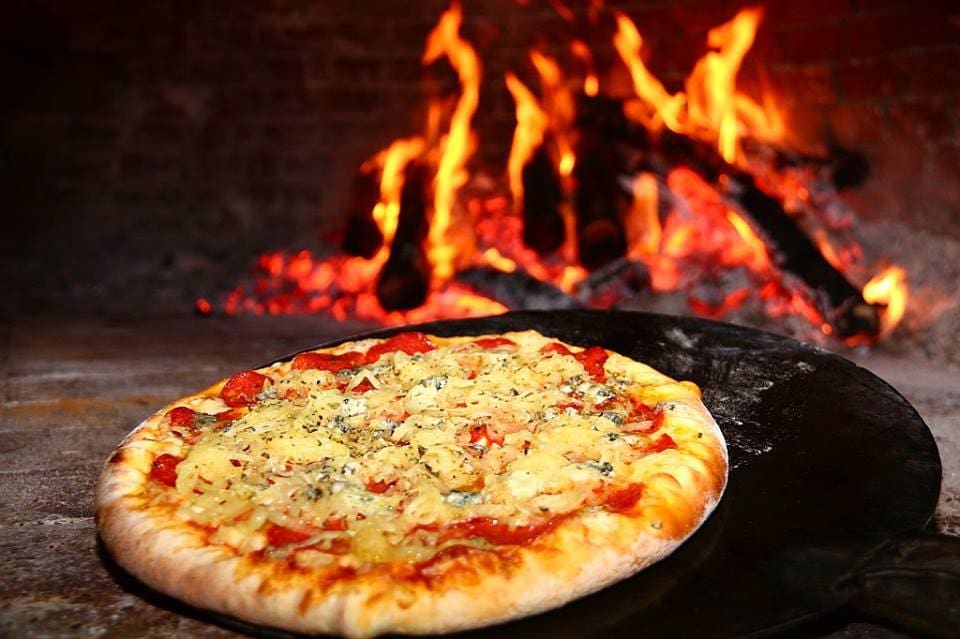 Pizza's Pub