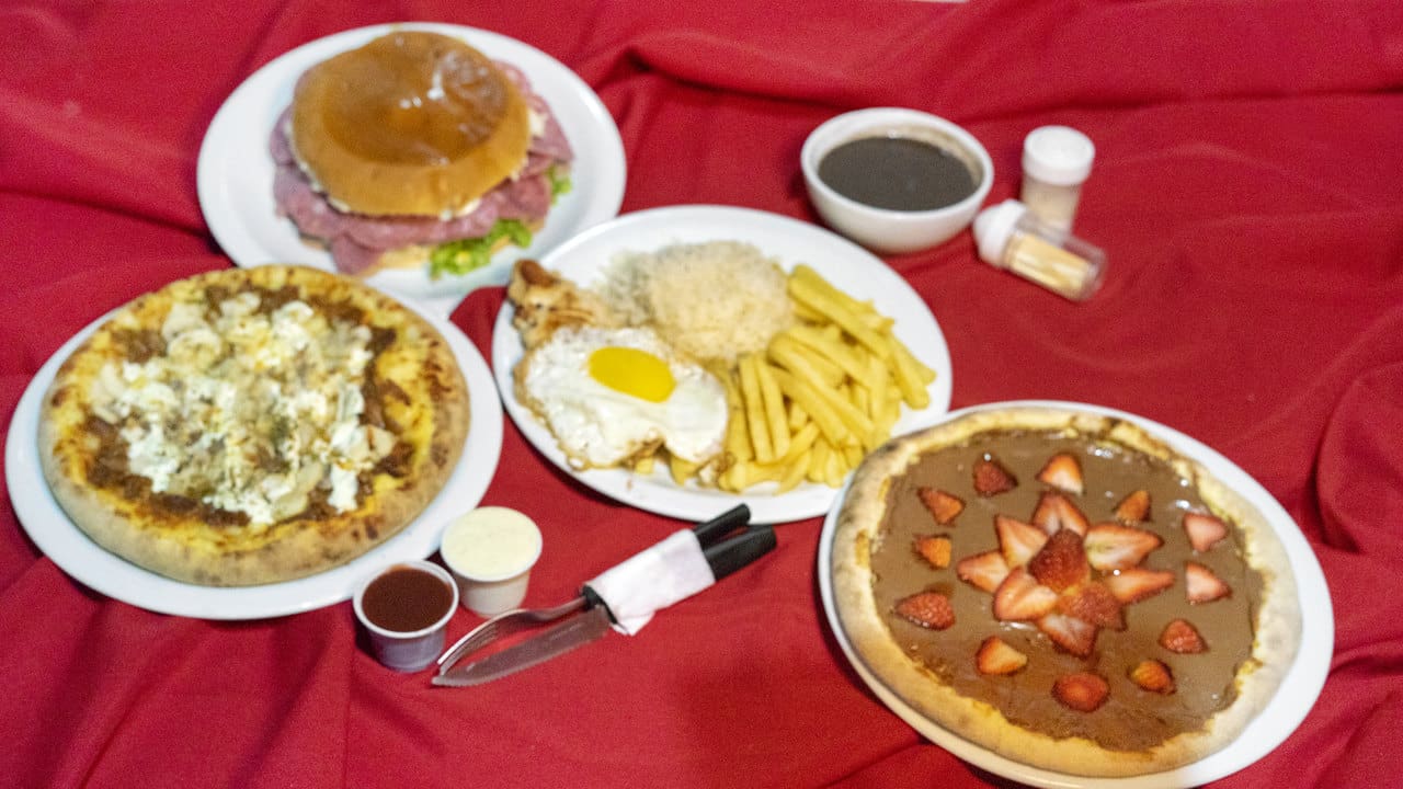 Madrugas Pizzaria e Lancheria