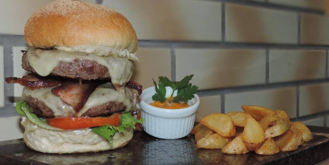 Brazas Hamburgueria e Choperia