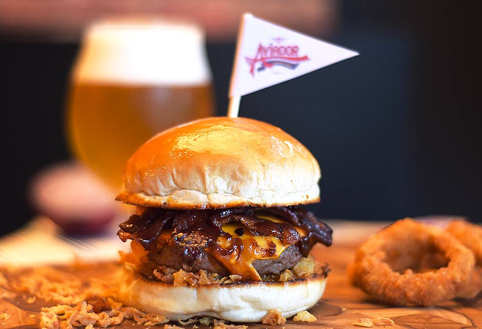 O Aviador Burger & Beer