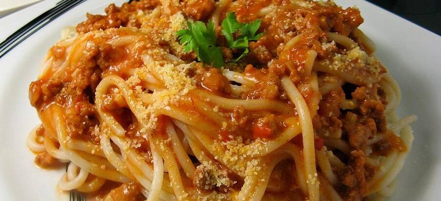 Promoção ! Molho a bolonhesa feita com carne moída de alcatra