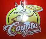 Logotipo Coyote Pizzaria