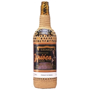 Cachaça Ypioca Ouro com Palha Garrafa 960ml