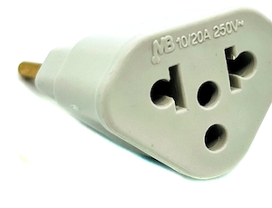 Adaptador De Tomada Pino Triângulo 10a