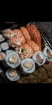 Logotipo Jn Sushis Delivery
