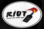 Logotipo Riot Drinks And Vegan Food