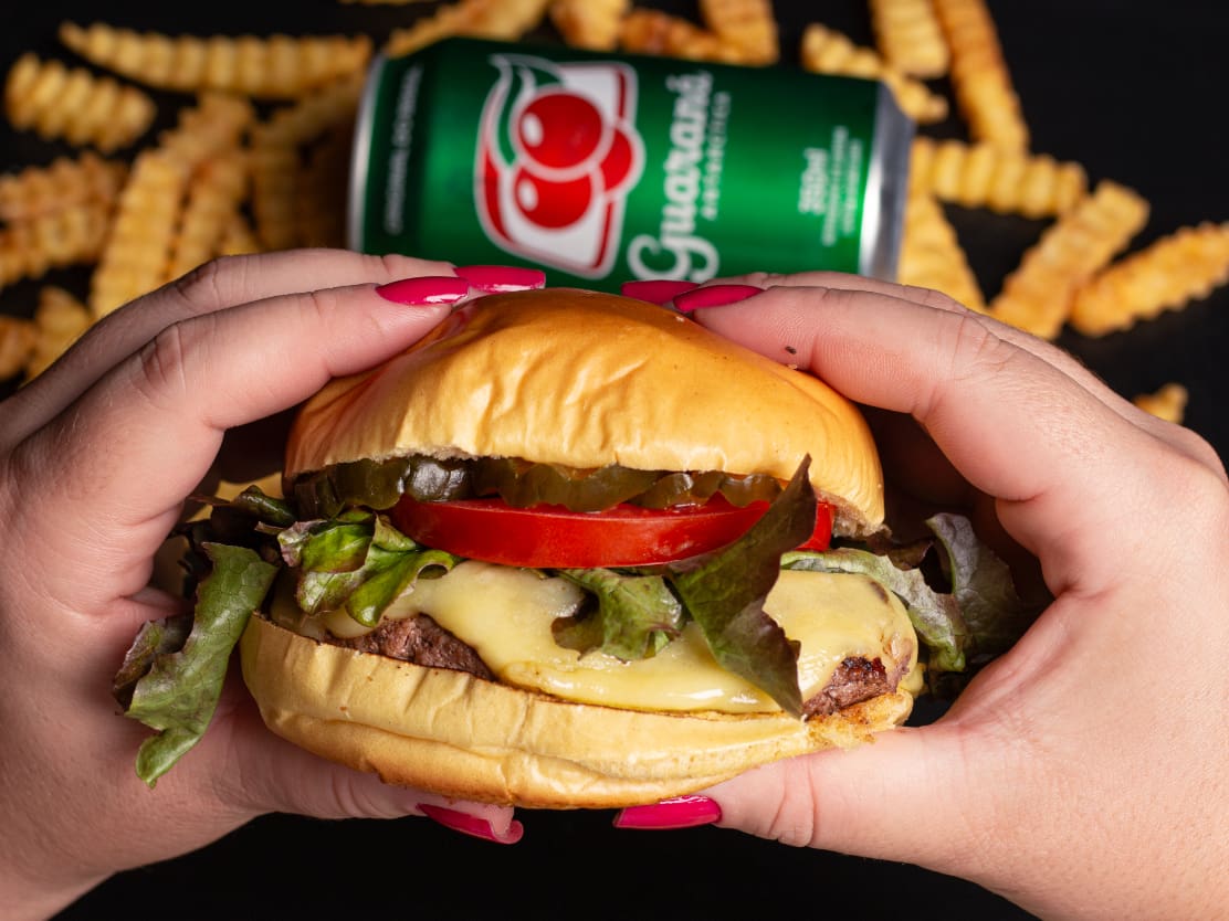2 Burgers Especiais + 2 Acompanhamentos + 2 Bebidas
