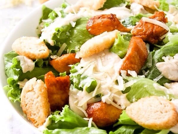 Salada Caesar