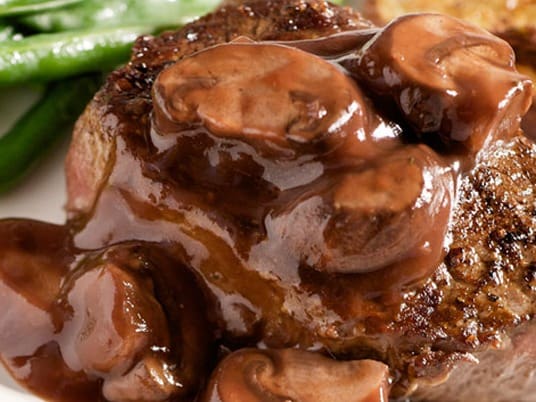 Filé ao Molho de Madeira