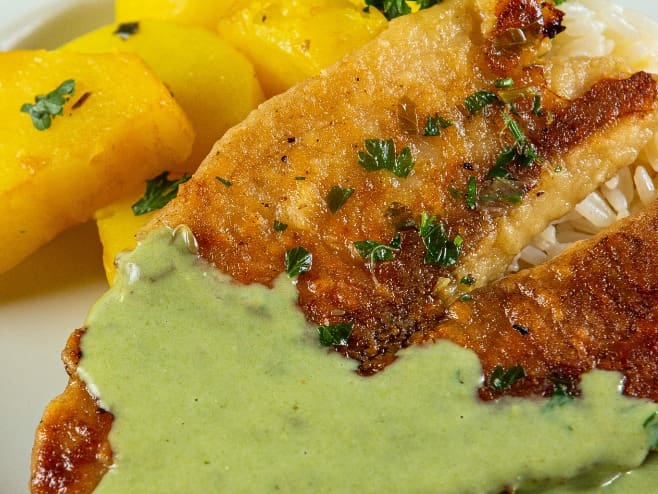 Tilápia ao Molho de Espinafre (Serve bem Uma Pessoa)