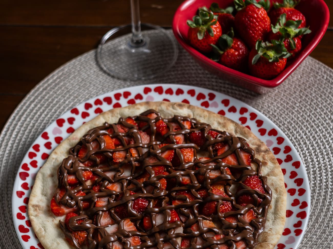 Pizza de Nutella com Morangos Pequena