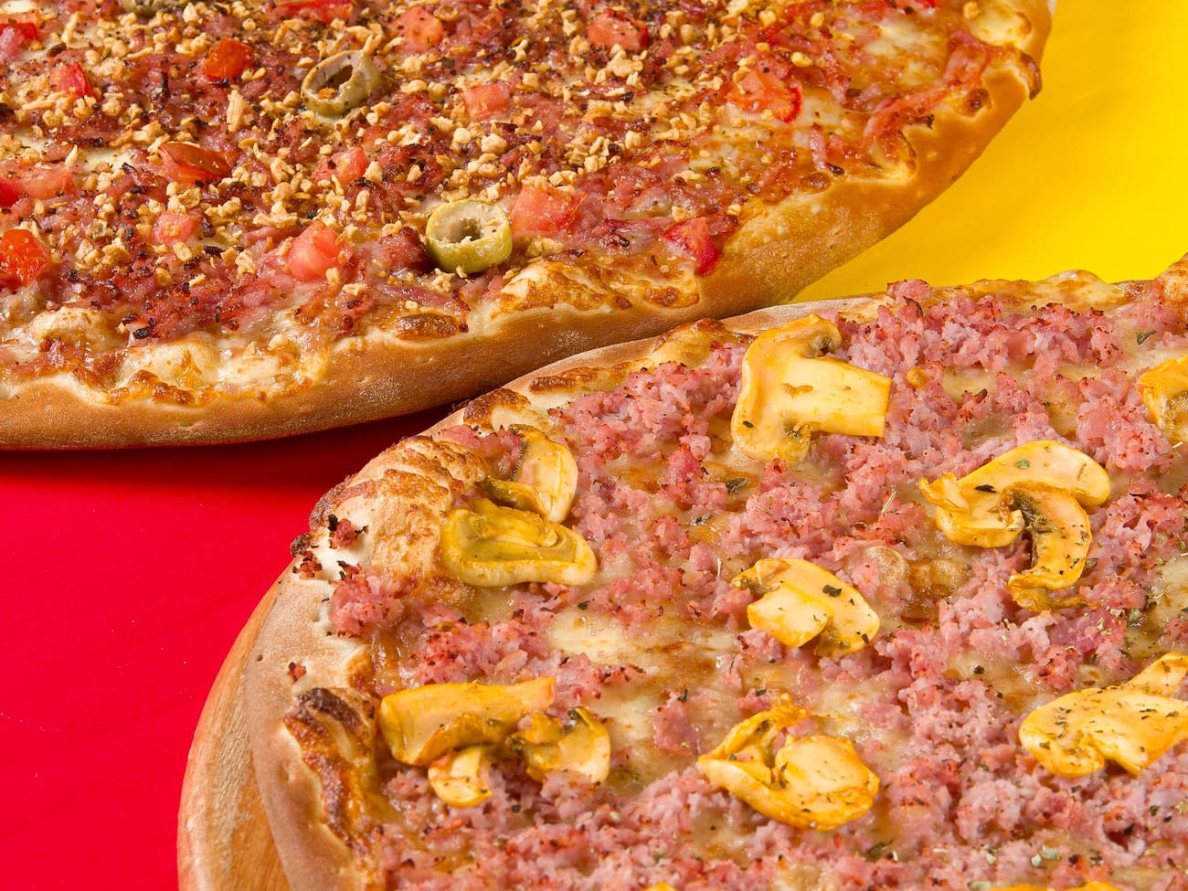 Dose Dupla! 2 pizzas 35cm + Refri