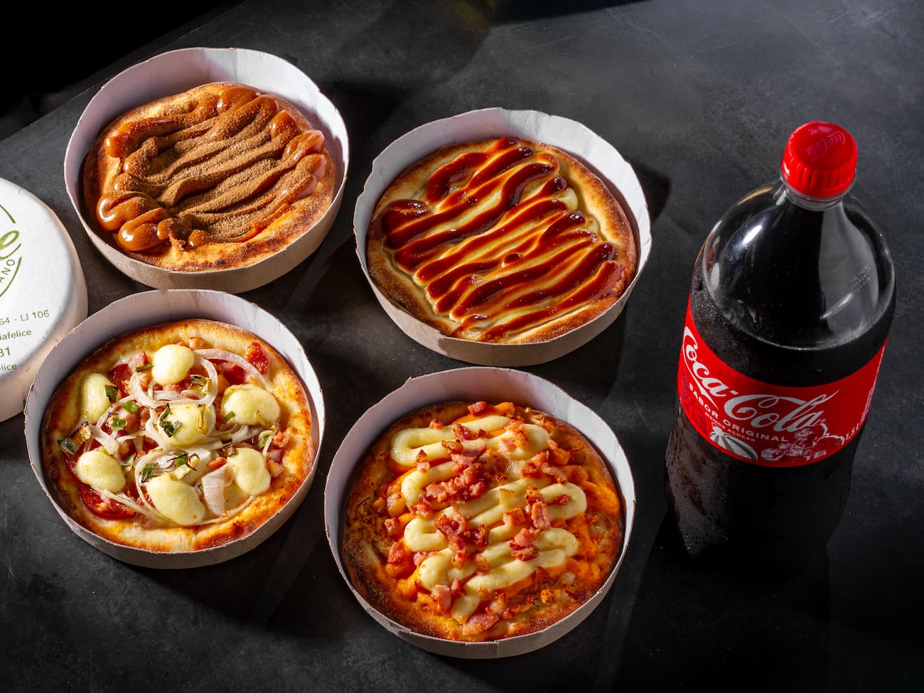 Combo Streaming Night - 2 Esfhias Salgadas + 2 Esfias Doces + 1 Refri 1,5l