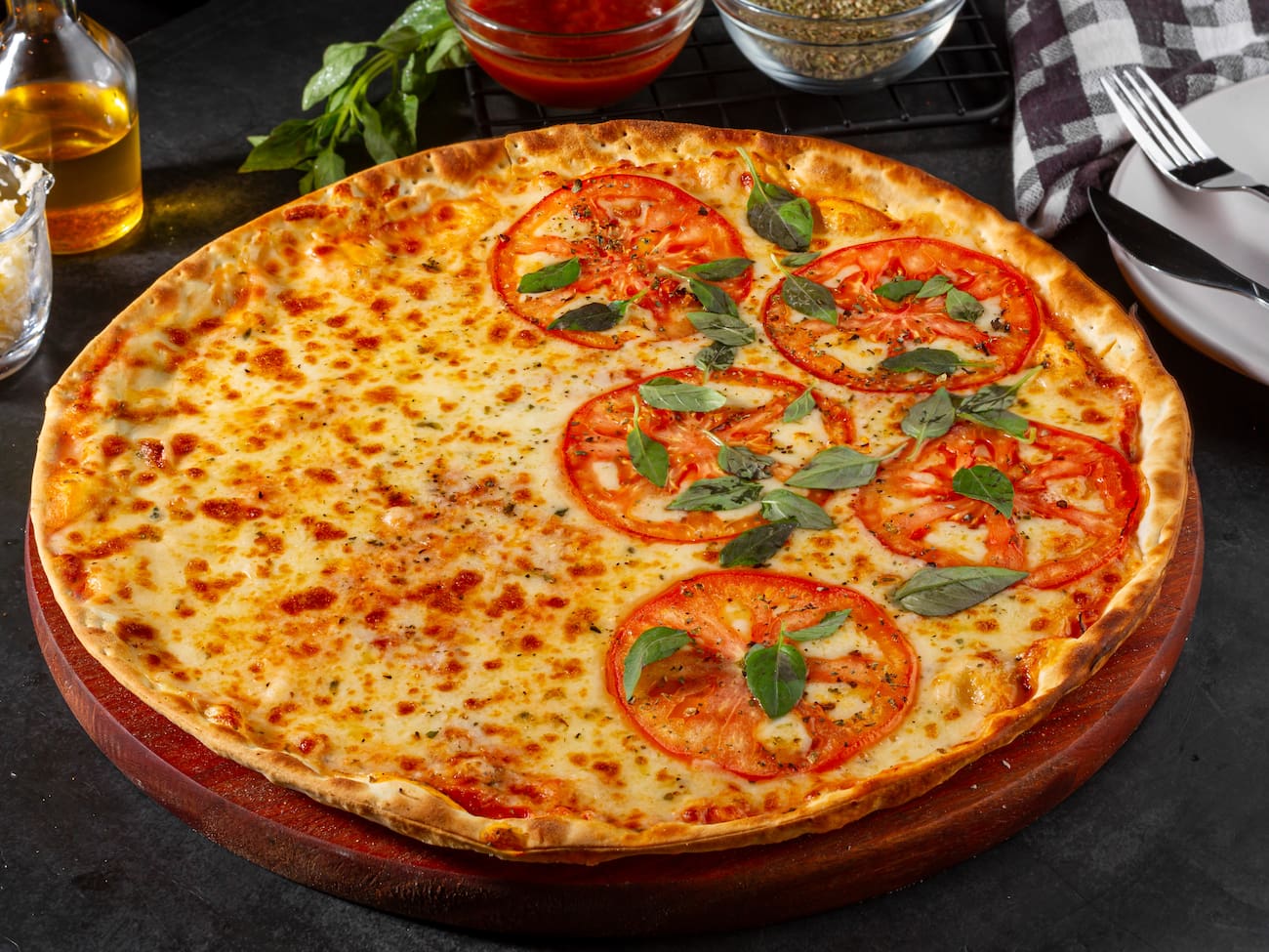 Pizza 1/2 Mussarela 1/2 Marguerita ( 10 Fatias )
