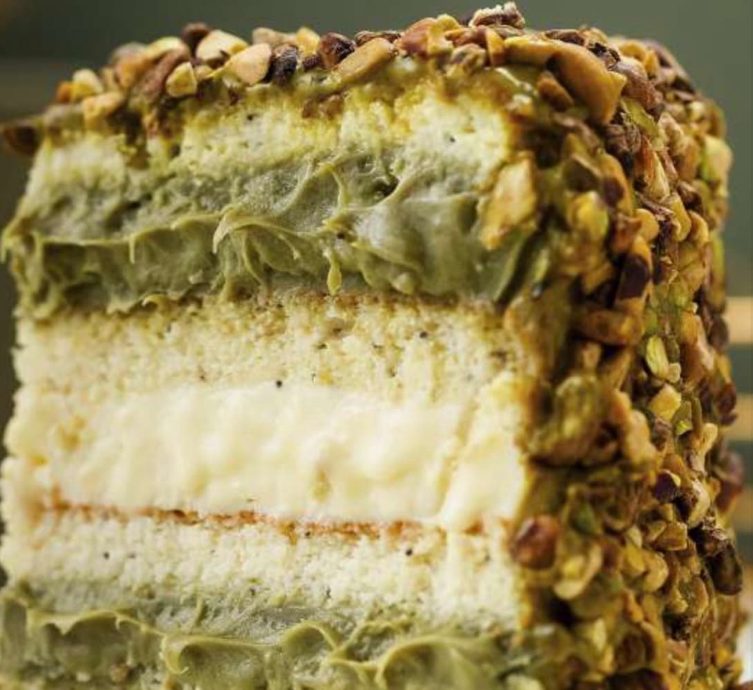 Bolo de Pistache com Lima da Pérsia - Preço Por Quilo